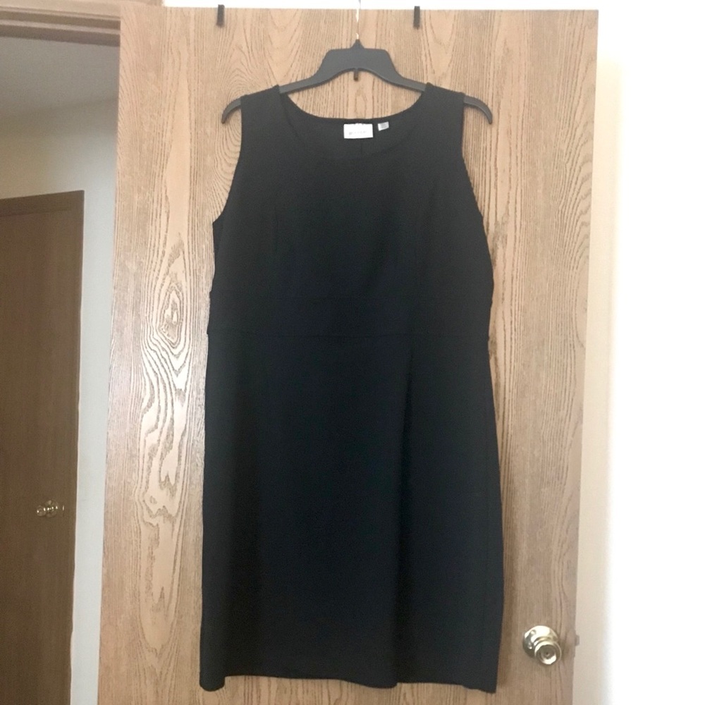 ❤️ Classic Sheath from Avenue Plus Size 18/20